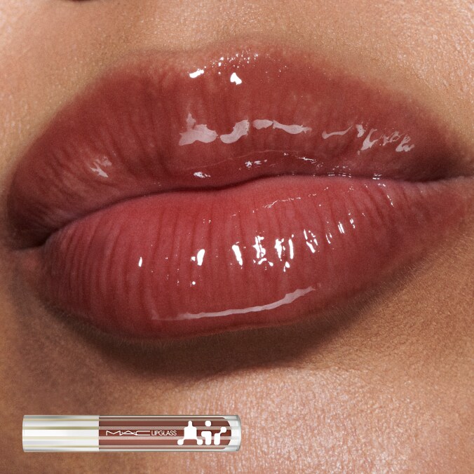 MACXIMAL MATTE LIPSTICK IN LADY DANGER